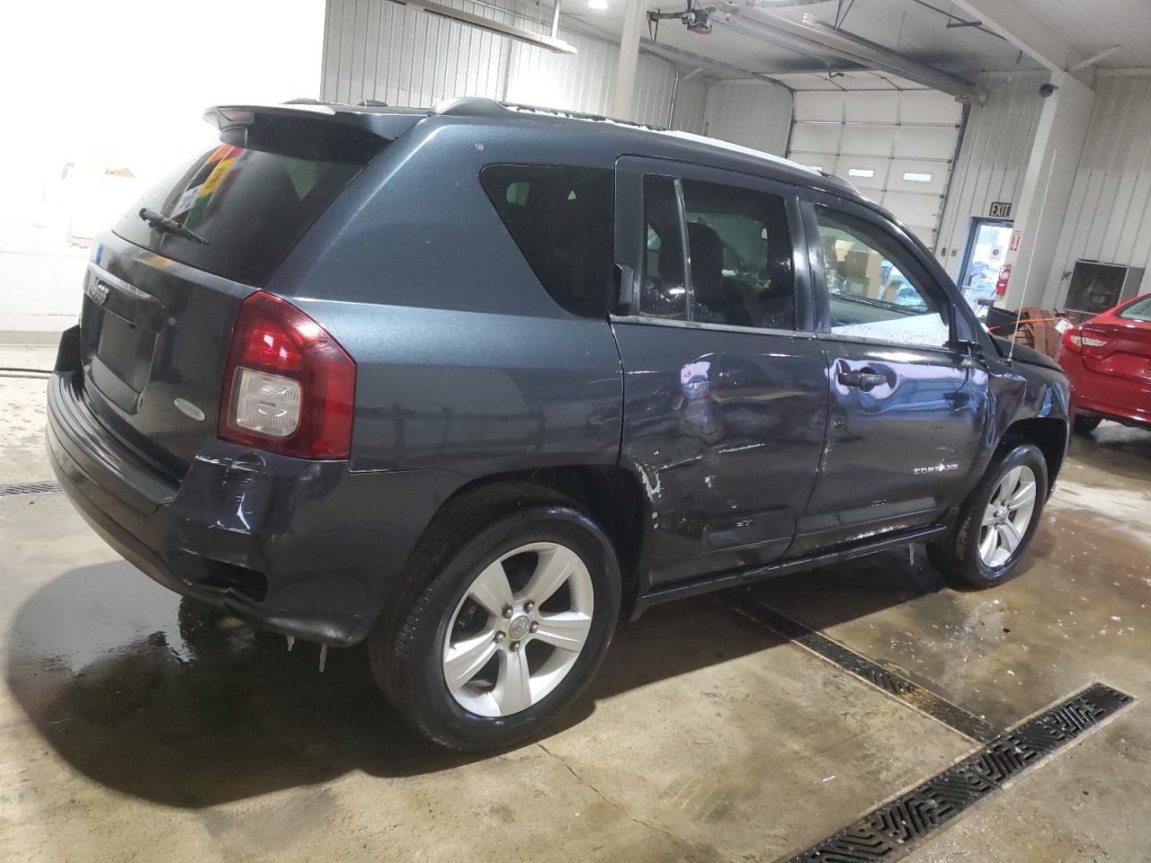 2015 Jeep Compass - Image 3