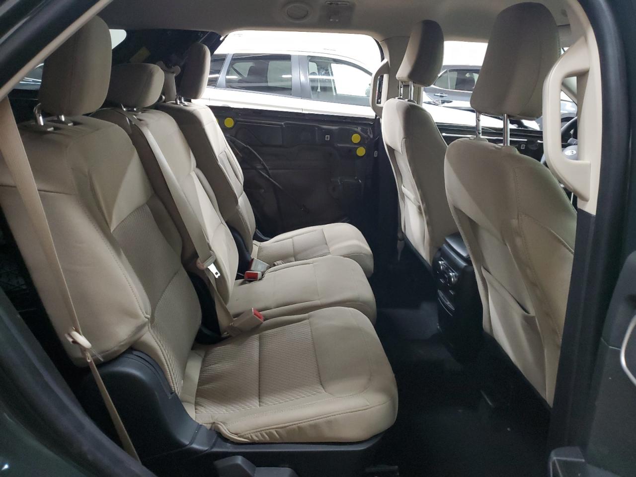 2022 Ford Explorer - Image 11