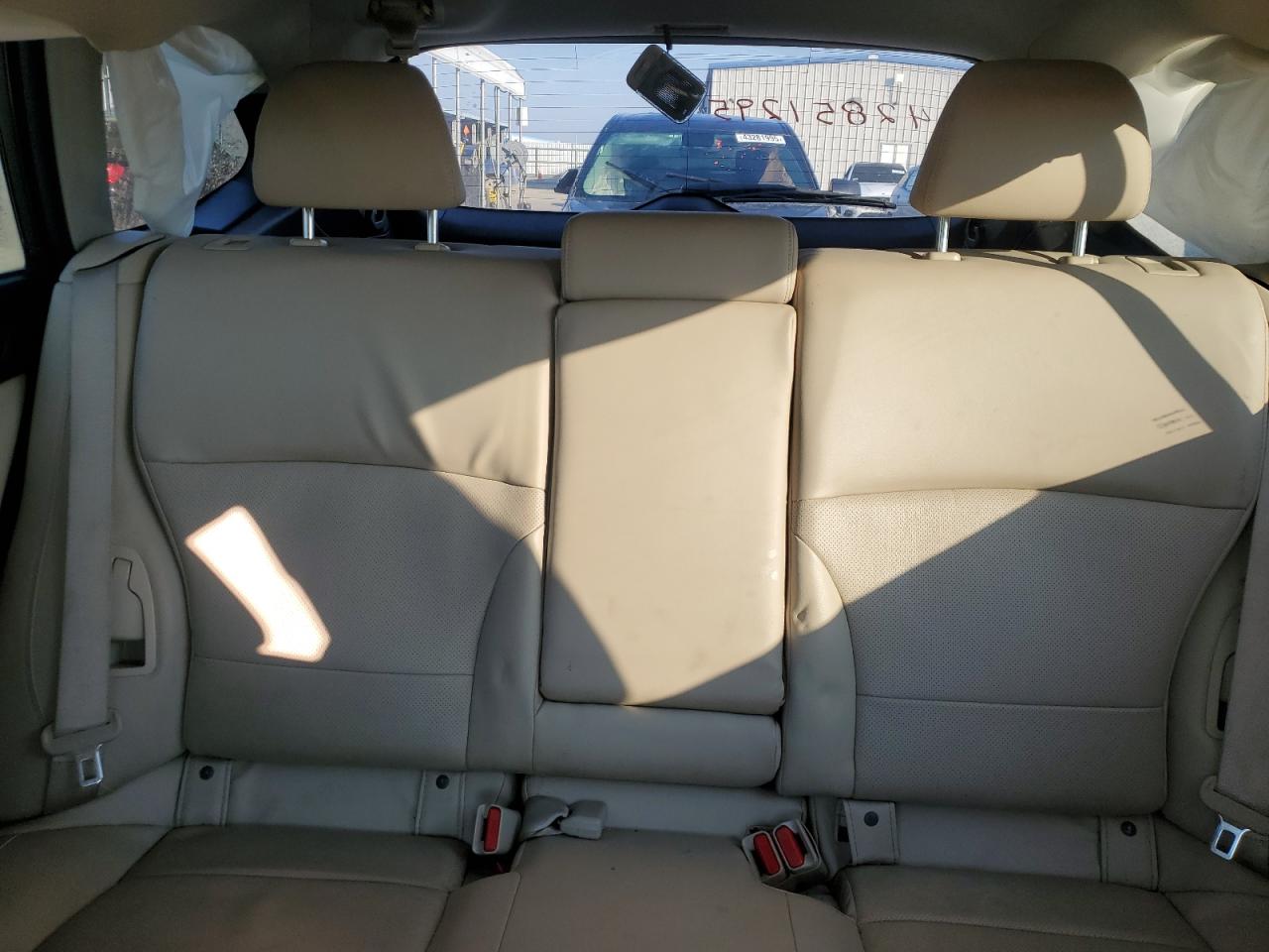 2019 Subaru Outback - Image 10