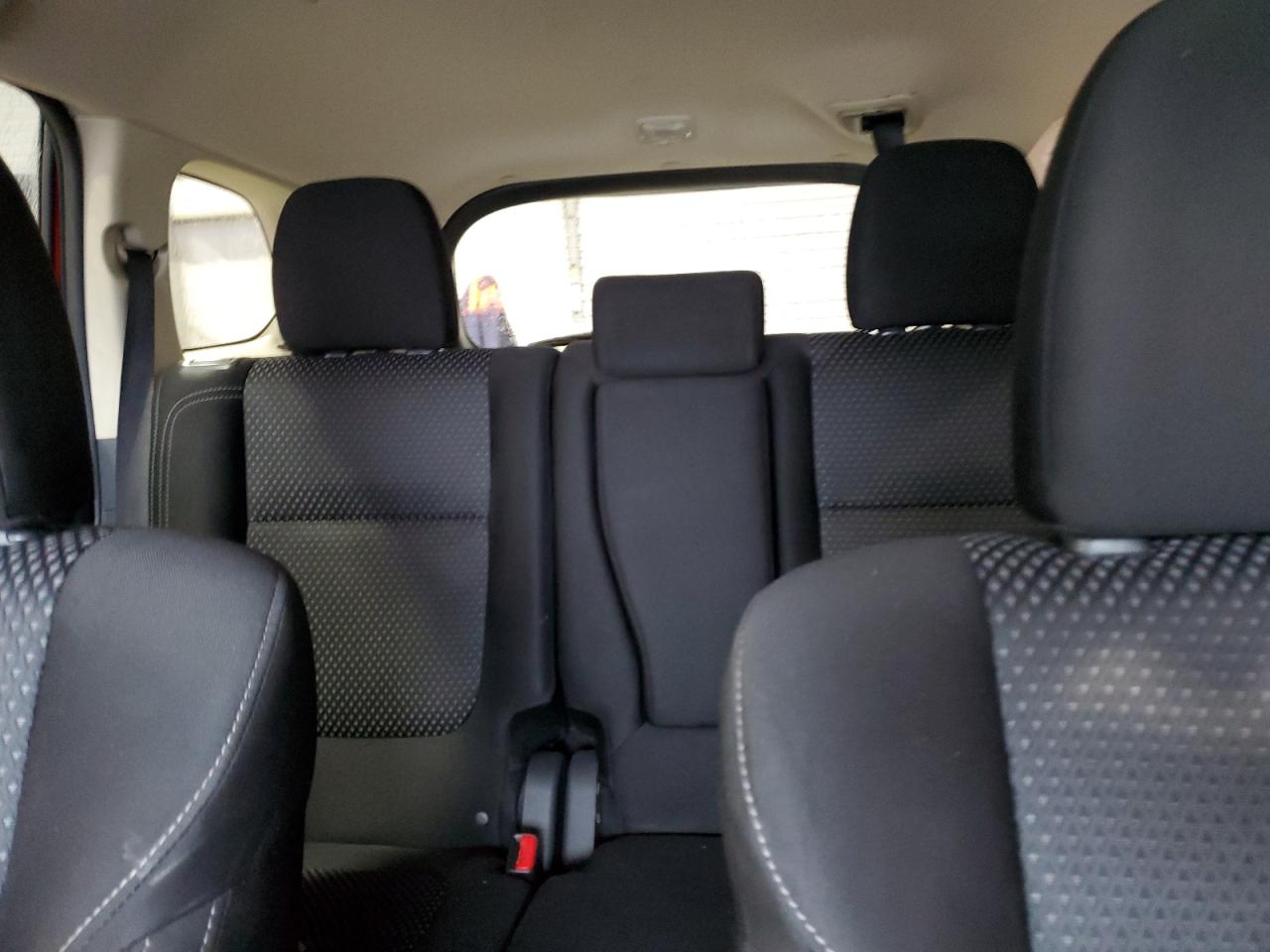 2019 Mitsubishi Outlander - Image 10