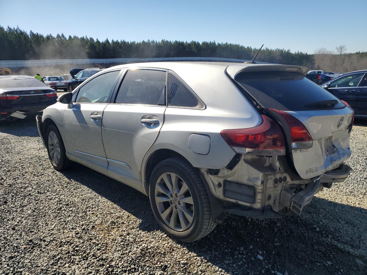 2014 Toyota Venza - Image 2
