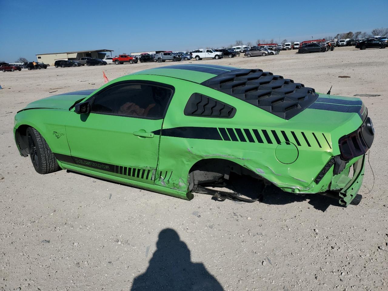 2014 Ford Mustang - Image 2