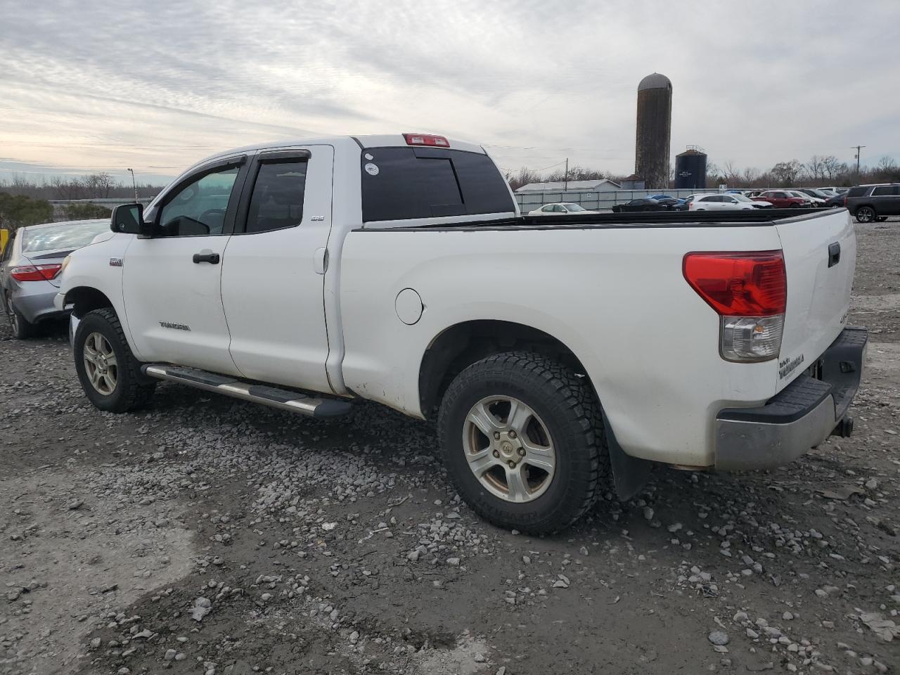 2011 Toyota Tundra - Image 2