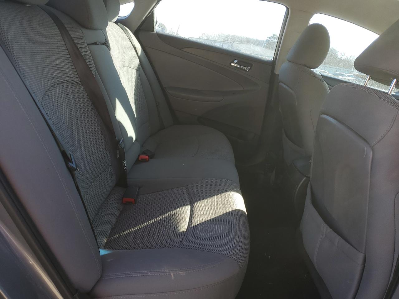 2013 Hyundai Sonata - Image 10
