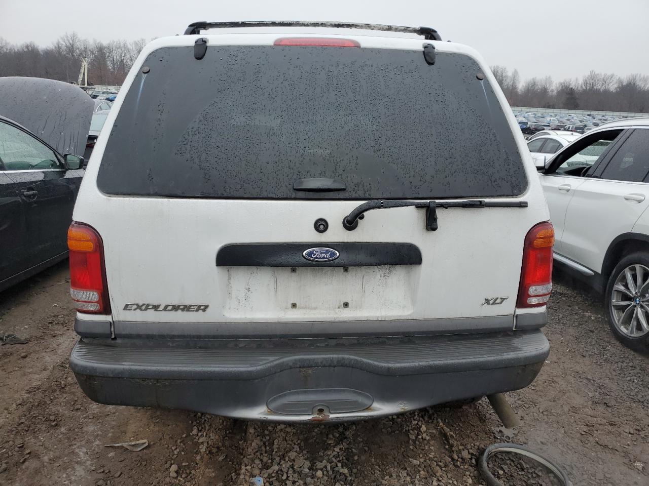 2001 Ford Explorer - Image 6