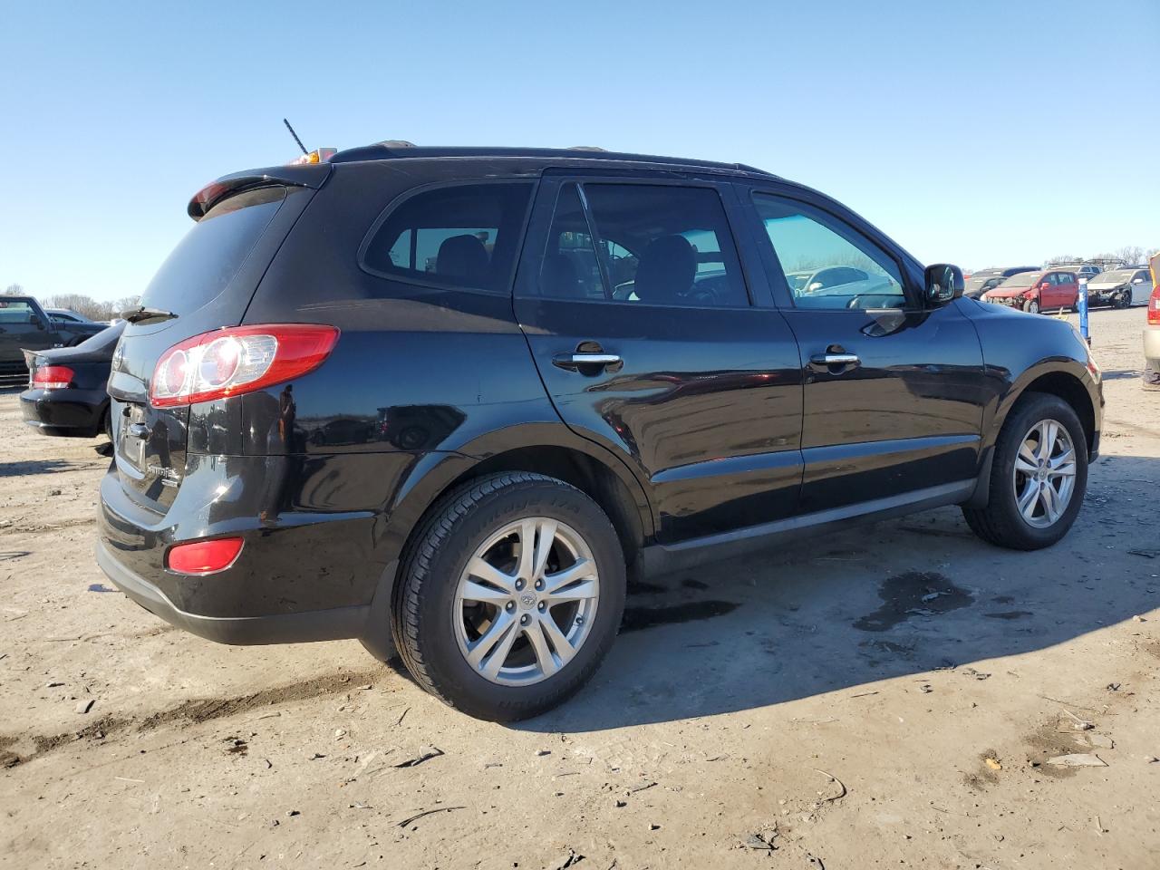 2011 Hyundai Santa Fe - Image 3