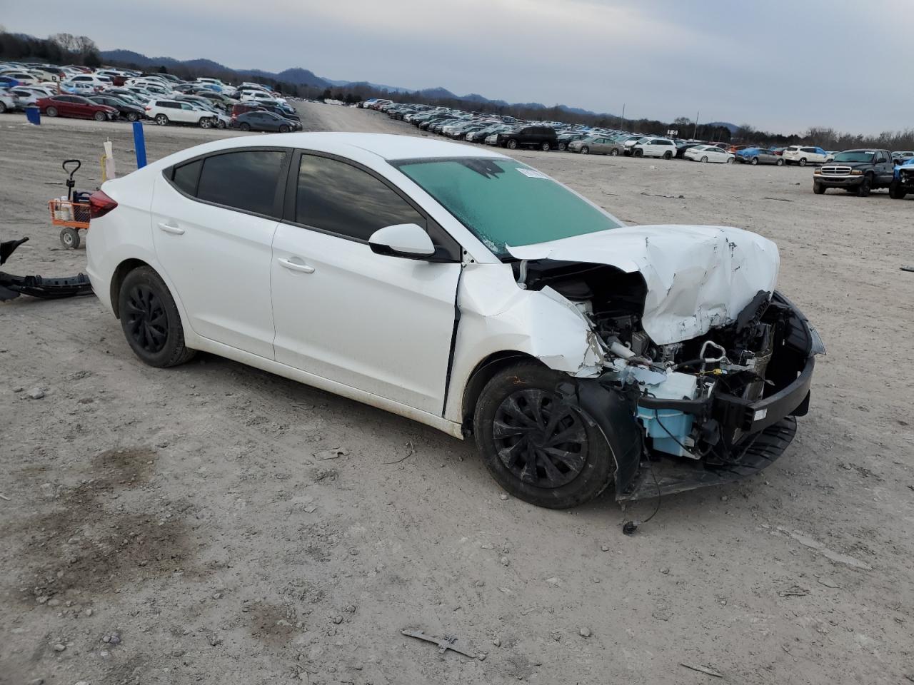 2020 Hyundai Elantra - Image 4
