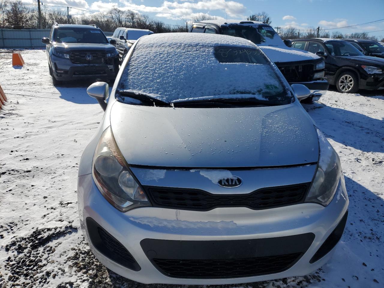 VIN KNADM5A34D6319235 2013 KIA RIO no.5