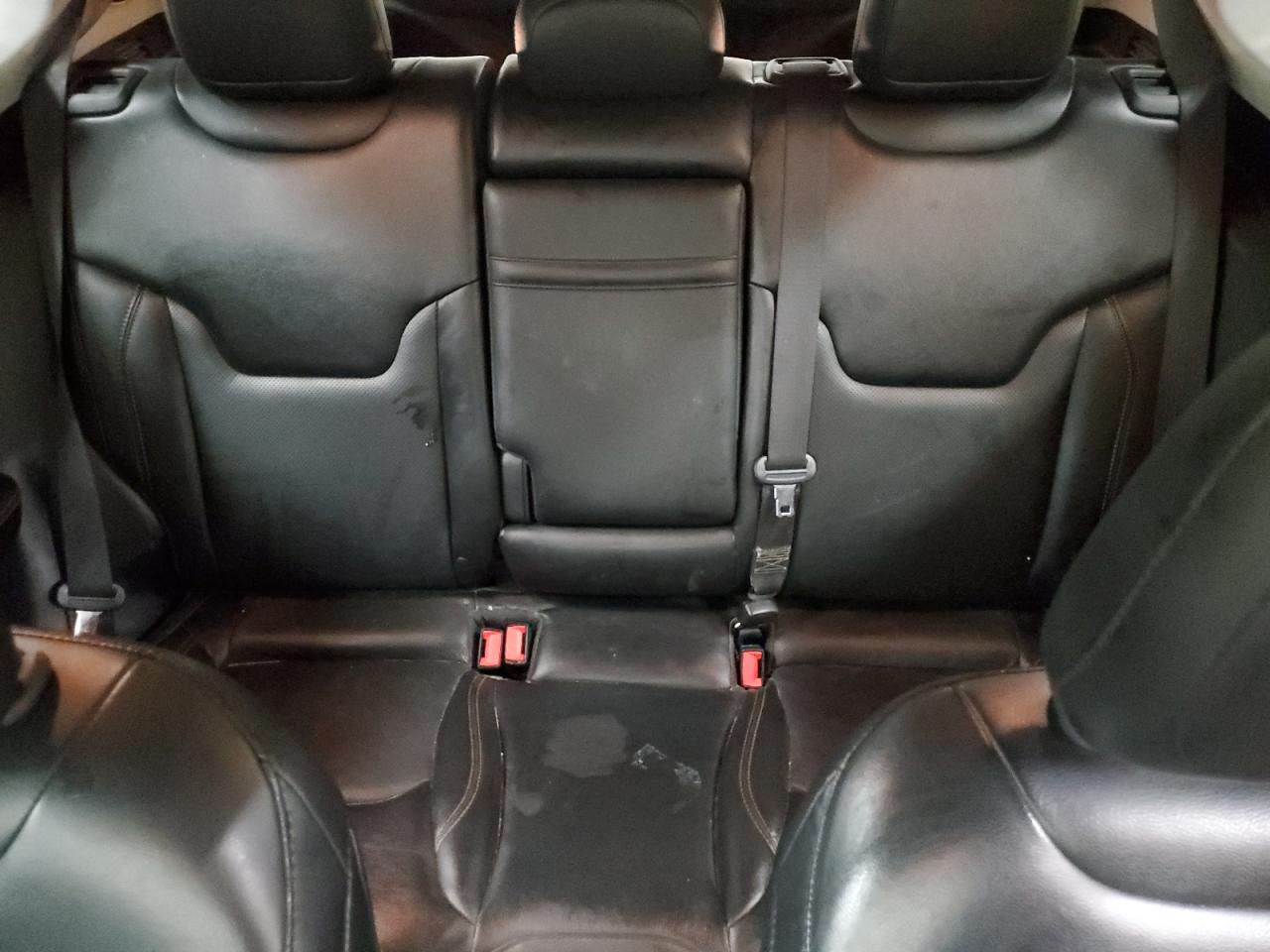 2018 Jeep Compass - Image 10