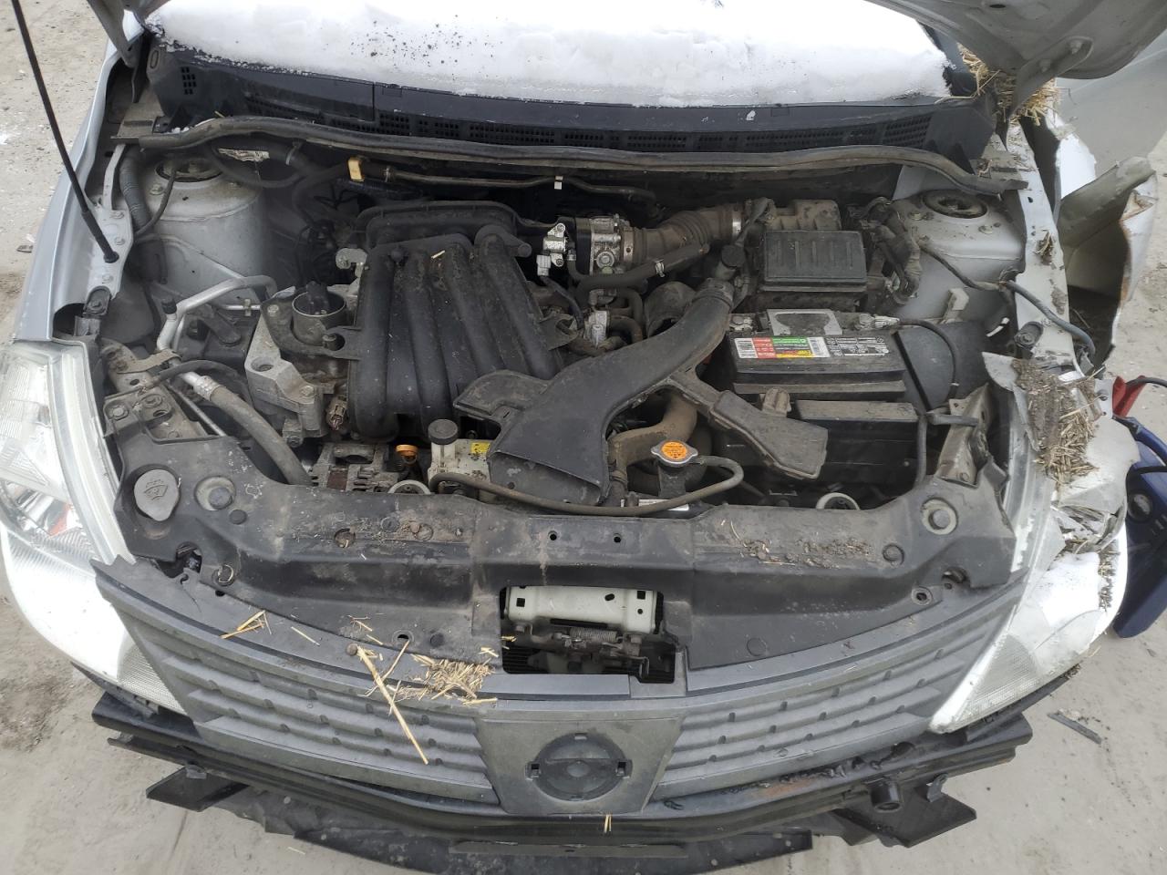 2011 Nissan Versa - Image 11