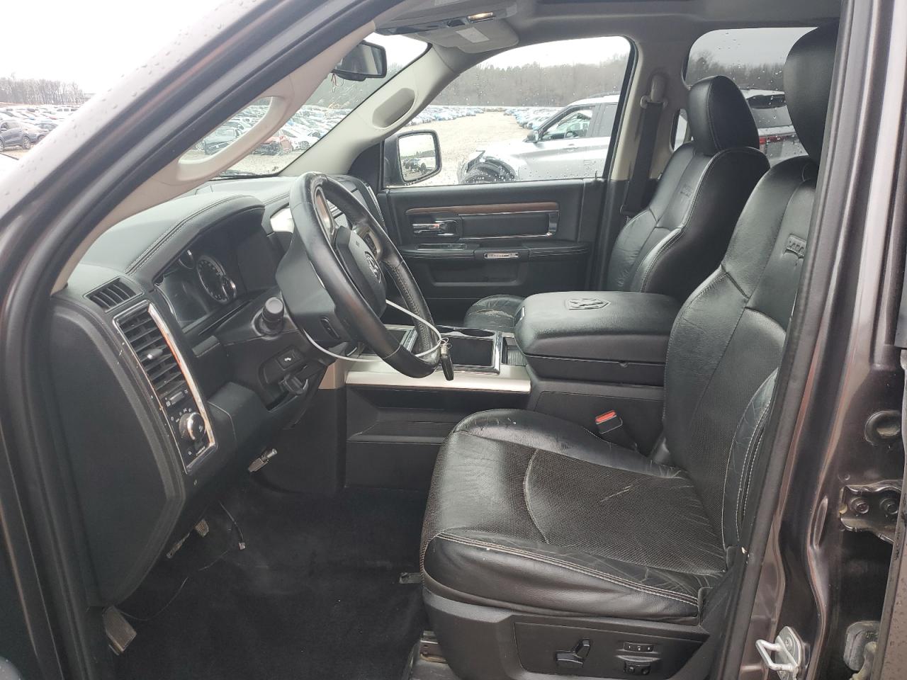 2015 RAM 1500 - Image 7