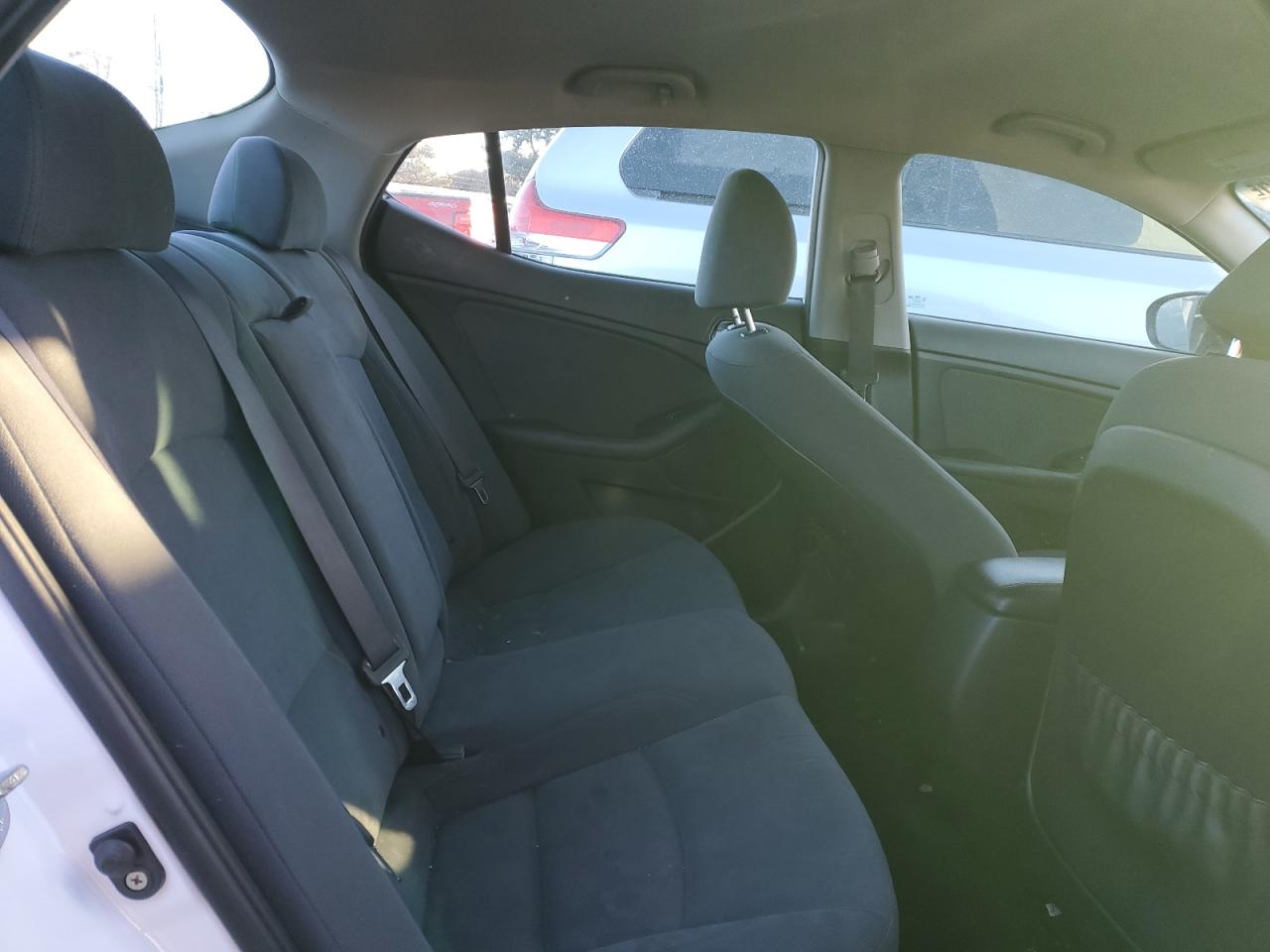 2015 Kia Optima - Image 10