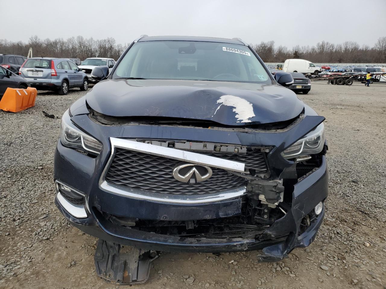 2020 Infiniti QX60 - Image 5