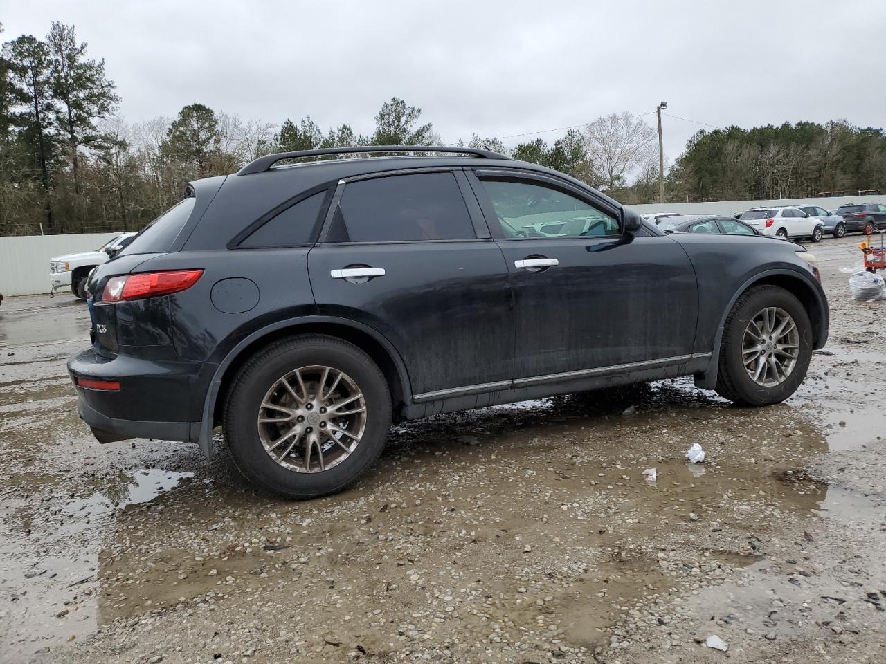 2005 Infiniti FX - Image 3
