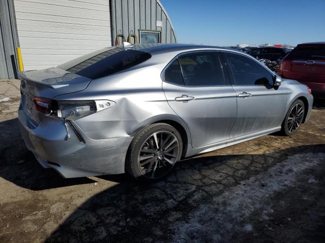  TOYOTA CAMRY 2019 Серебристый
