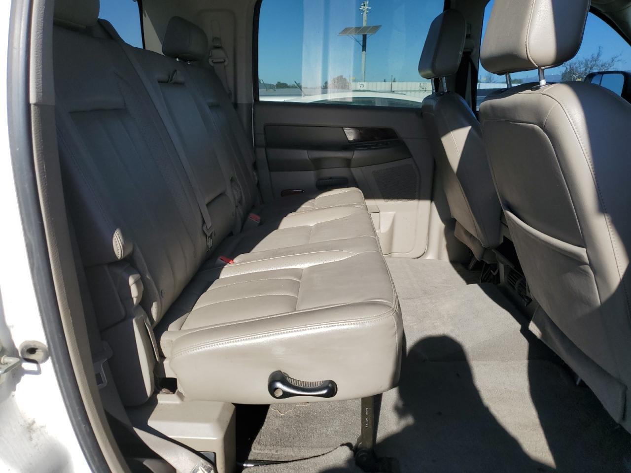2008 Dodge RAM - Image 10