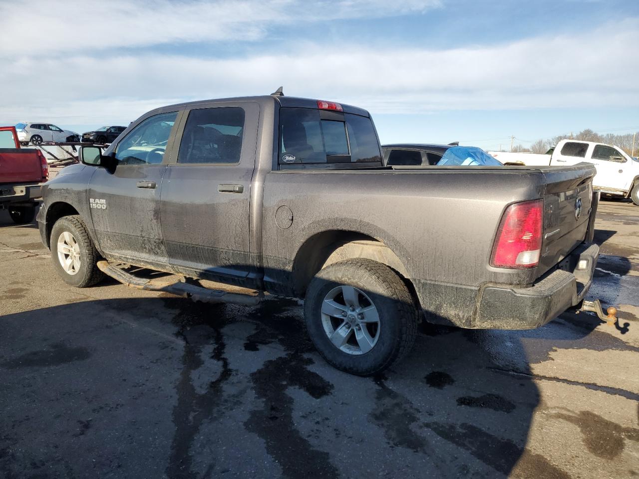 2015 RAM 1500 - Image 2