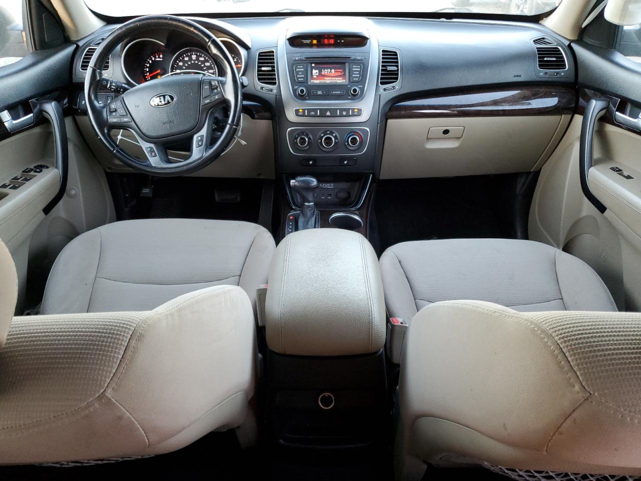 2014 Kia Sorento - Image 8