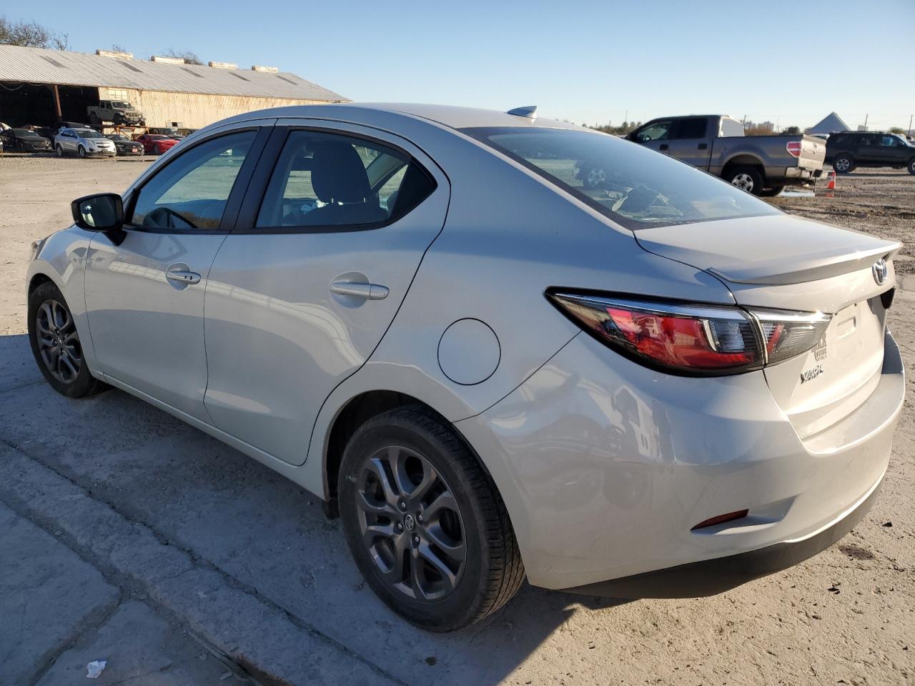 2019 Toyota Yaris - Image 2