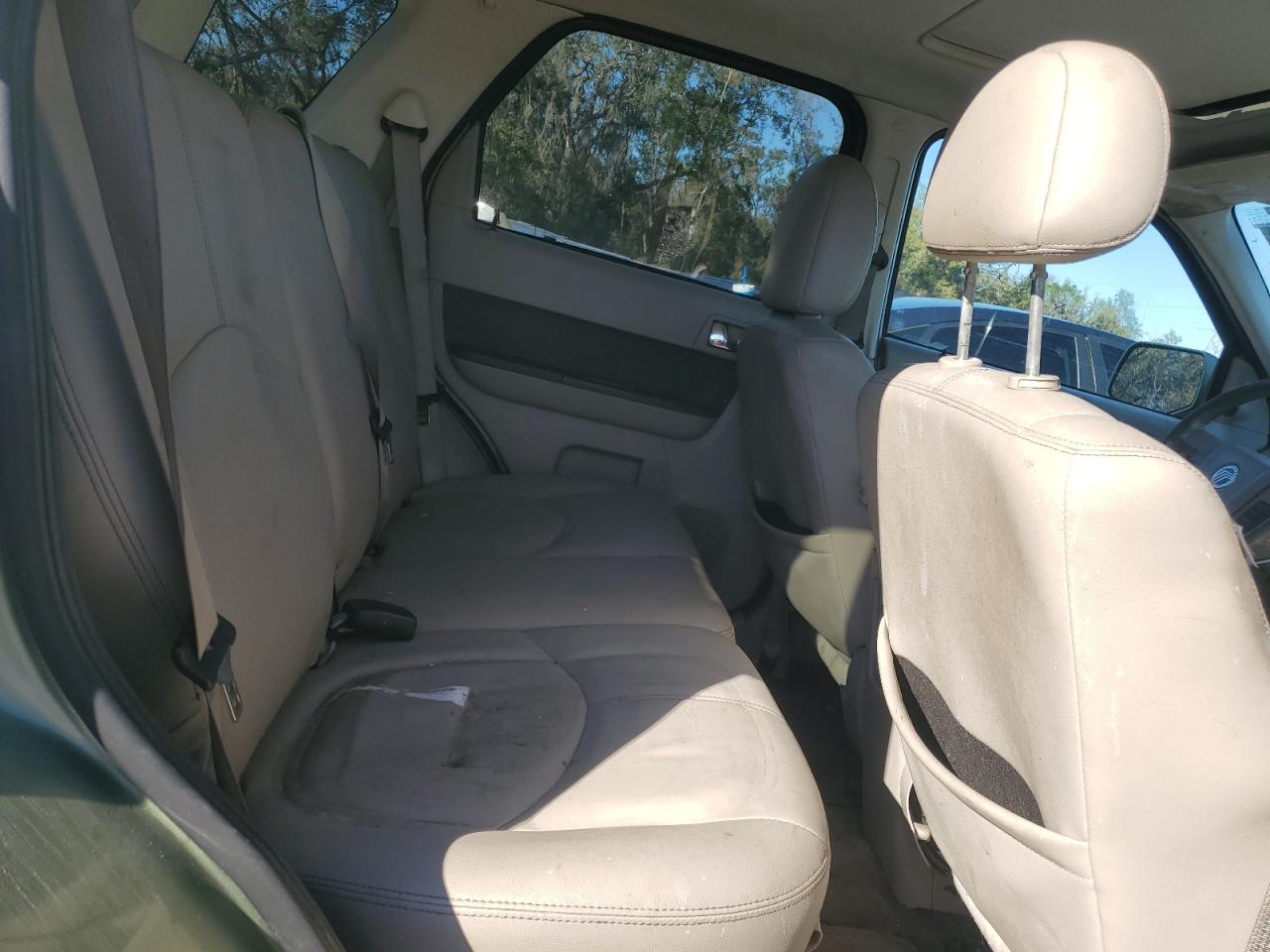 2009 Mercury Mariner - Image 11