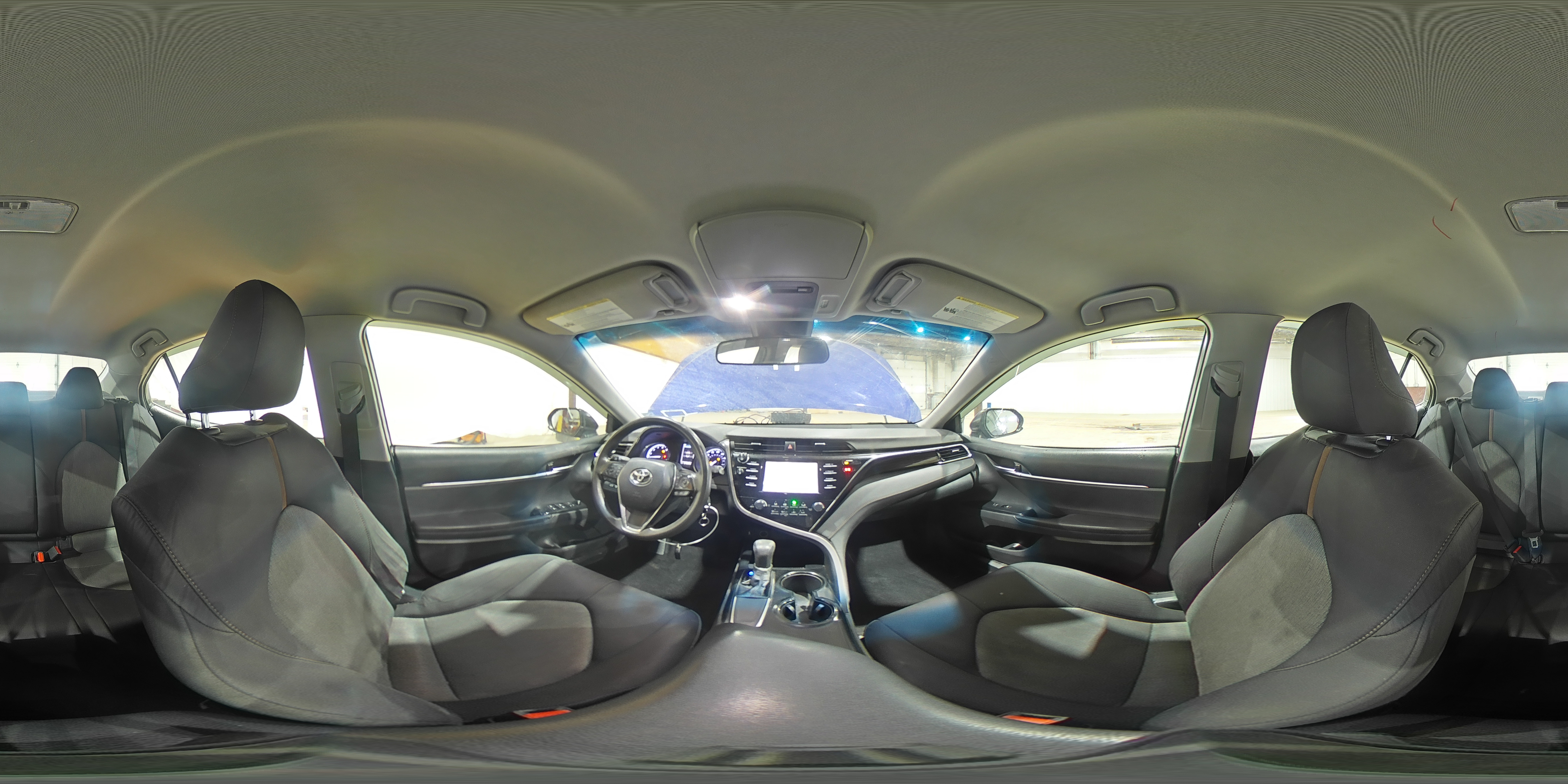 2018 Toyota Camry - Image 14