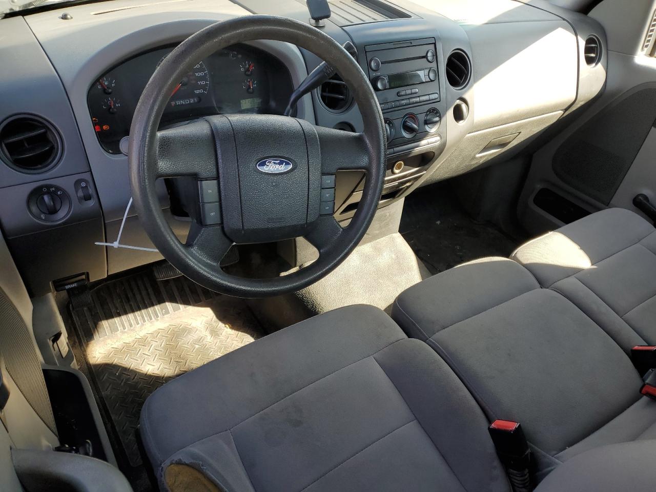 2005 Ford F-150 - Image 8