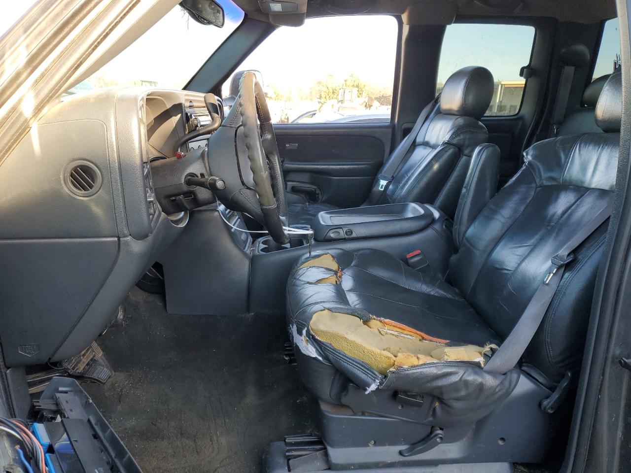 1999 Chevrolet Silverado - Image 7