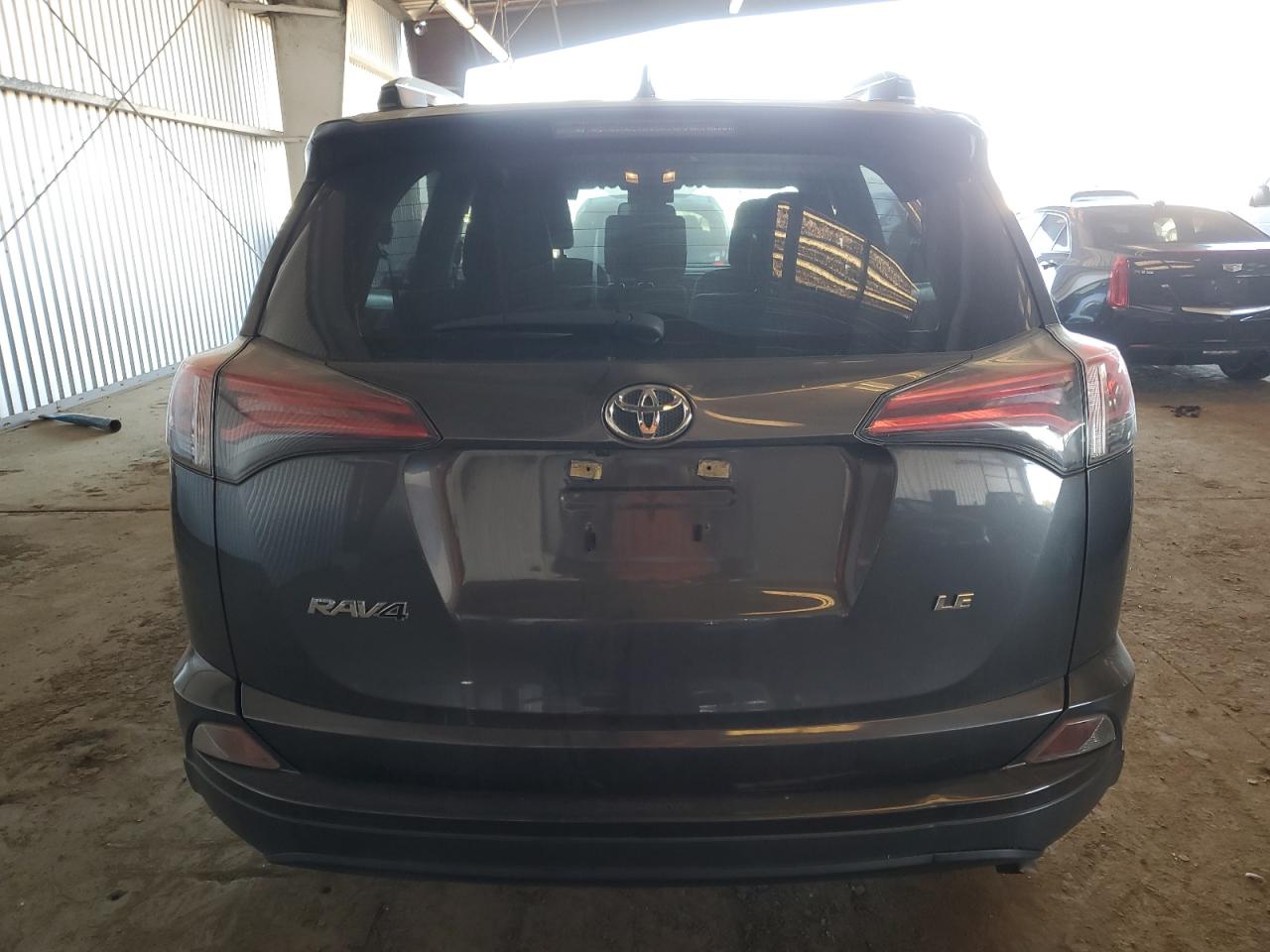2017 Toyota RAV 4 - Image 6
