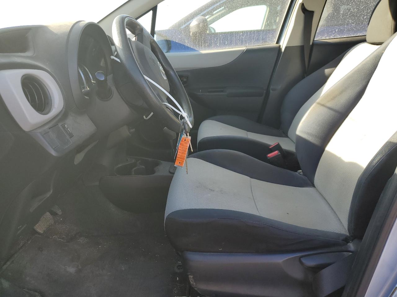 2013 Toyota Yaris - Image 7