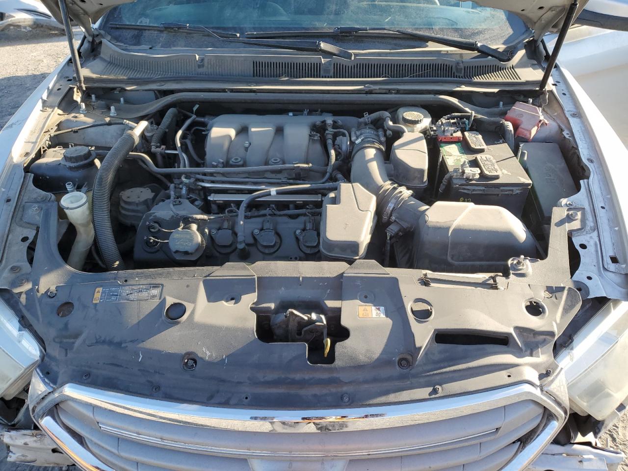 2013 Ford Taurus - Image 11