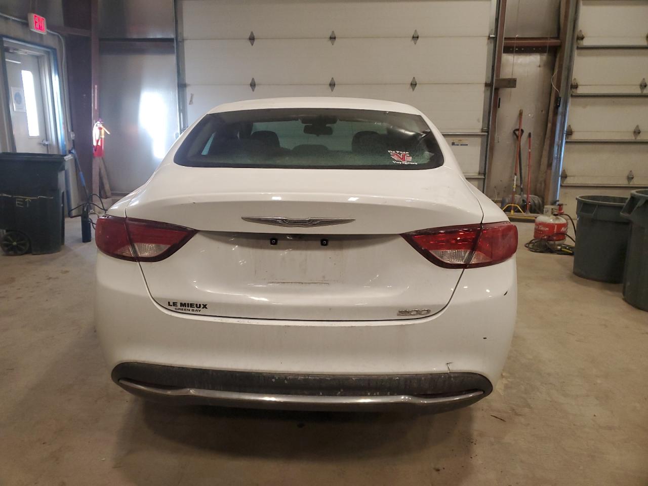 2016 Chrysler 200 - Image 6