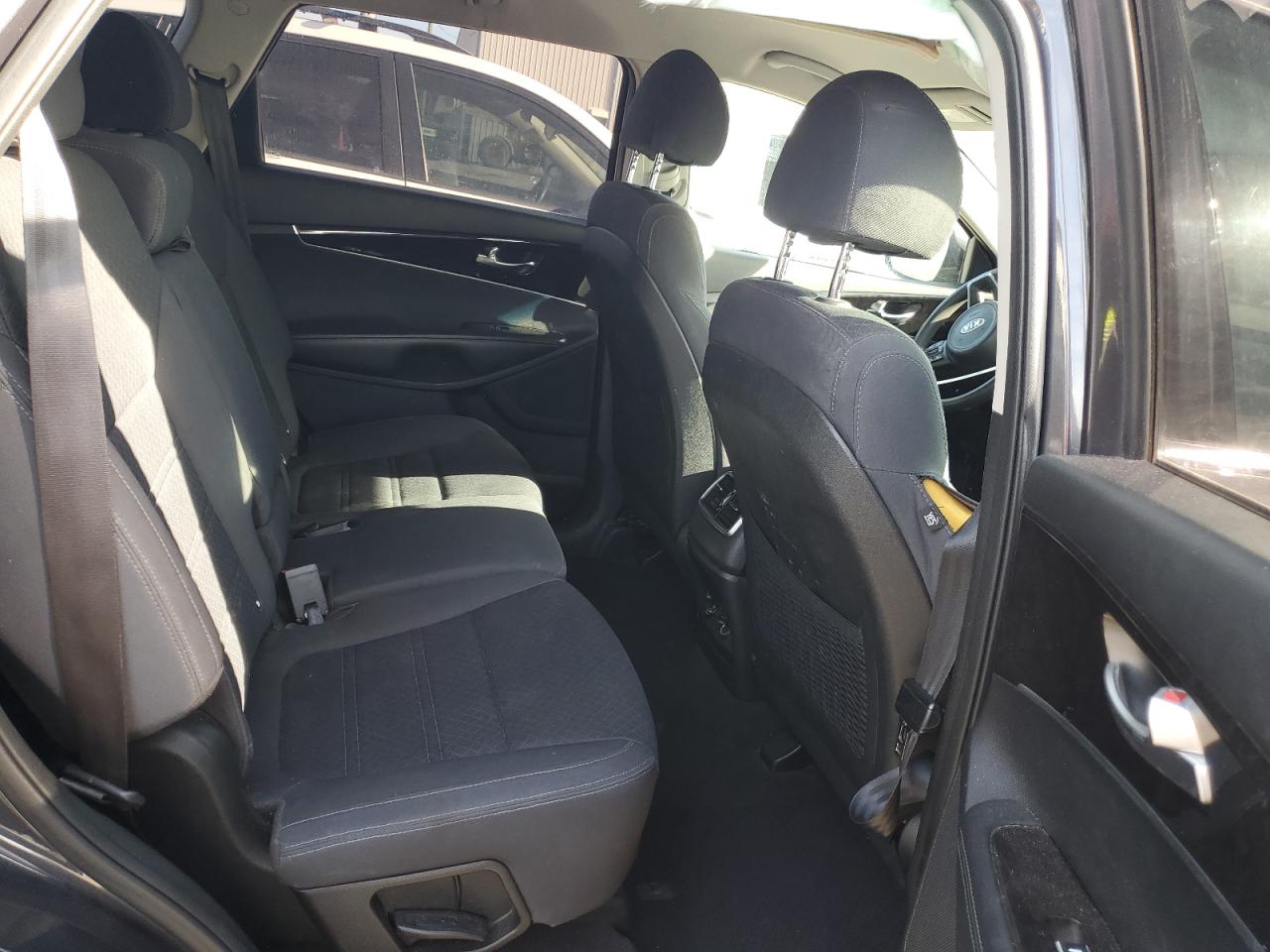 2018 Kia Sorento - Image 11