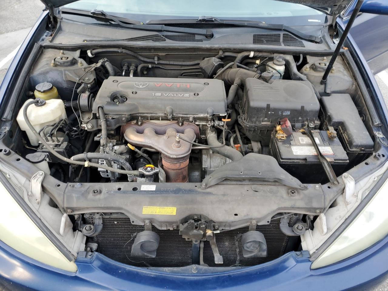 2005 Toyota Camry - Image 11