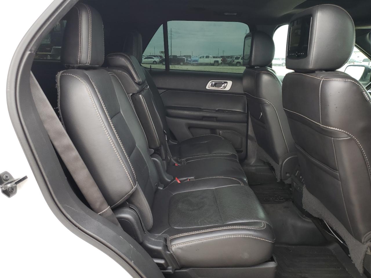 2013 Ford Explorer - Image 11
