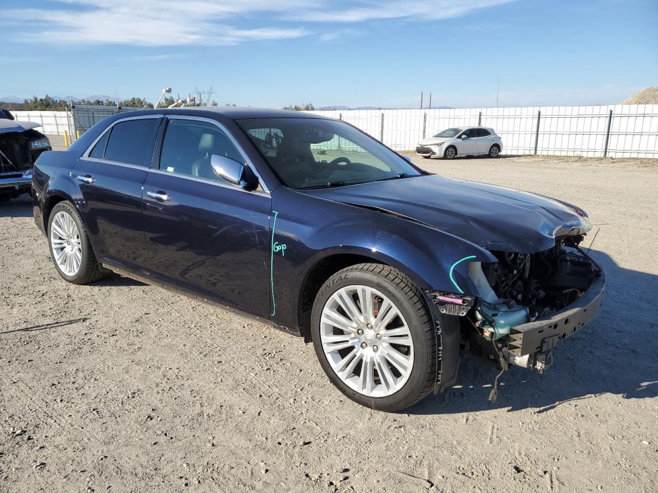 2011 Chrysler 300 - Image 4