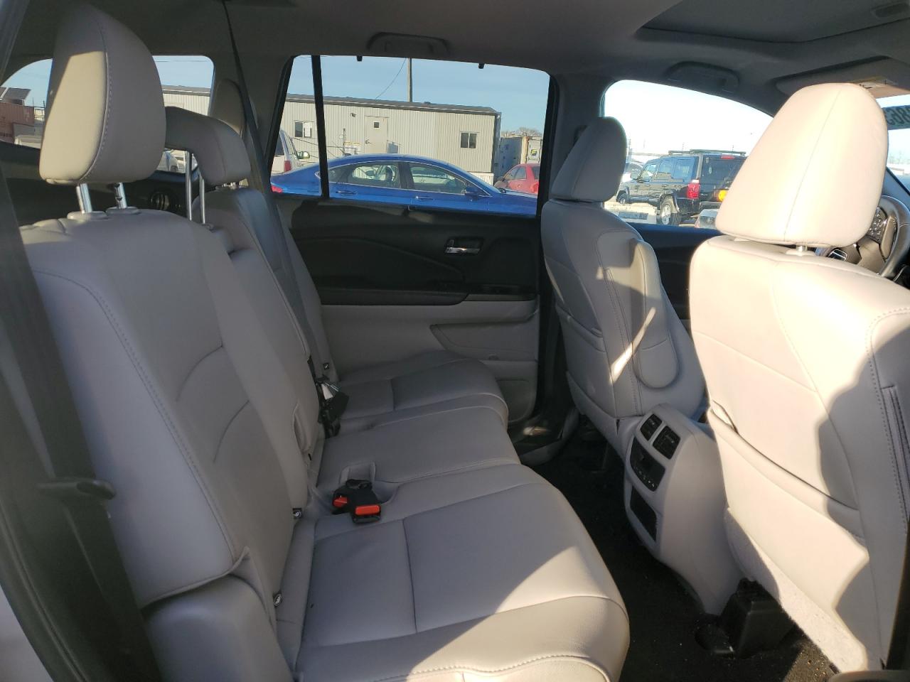 2022 Honda Pilot - Image 11