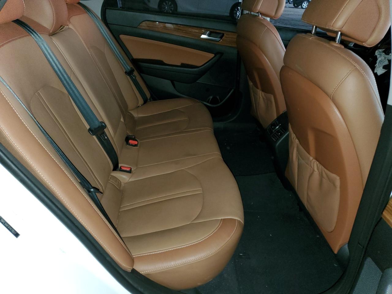 2015 Hyundai Sonata - Image 11