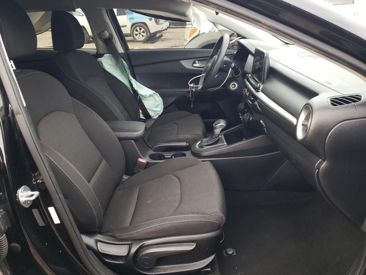 2019 Kia Forte - Image 7