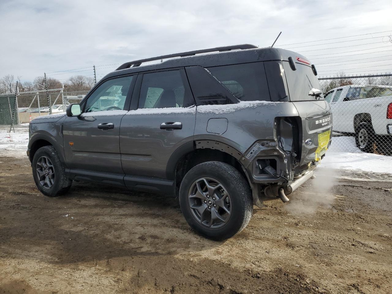 2023 Ford Bronco - Image 2