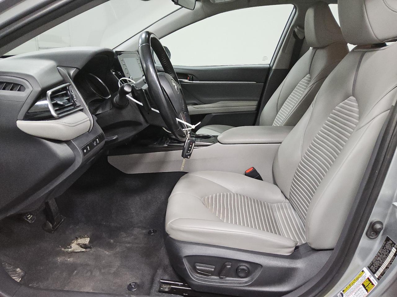 2022 Toyota Camry - Image 7