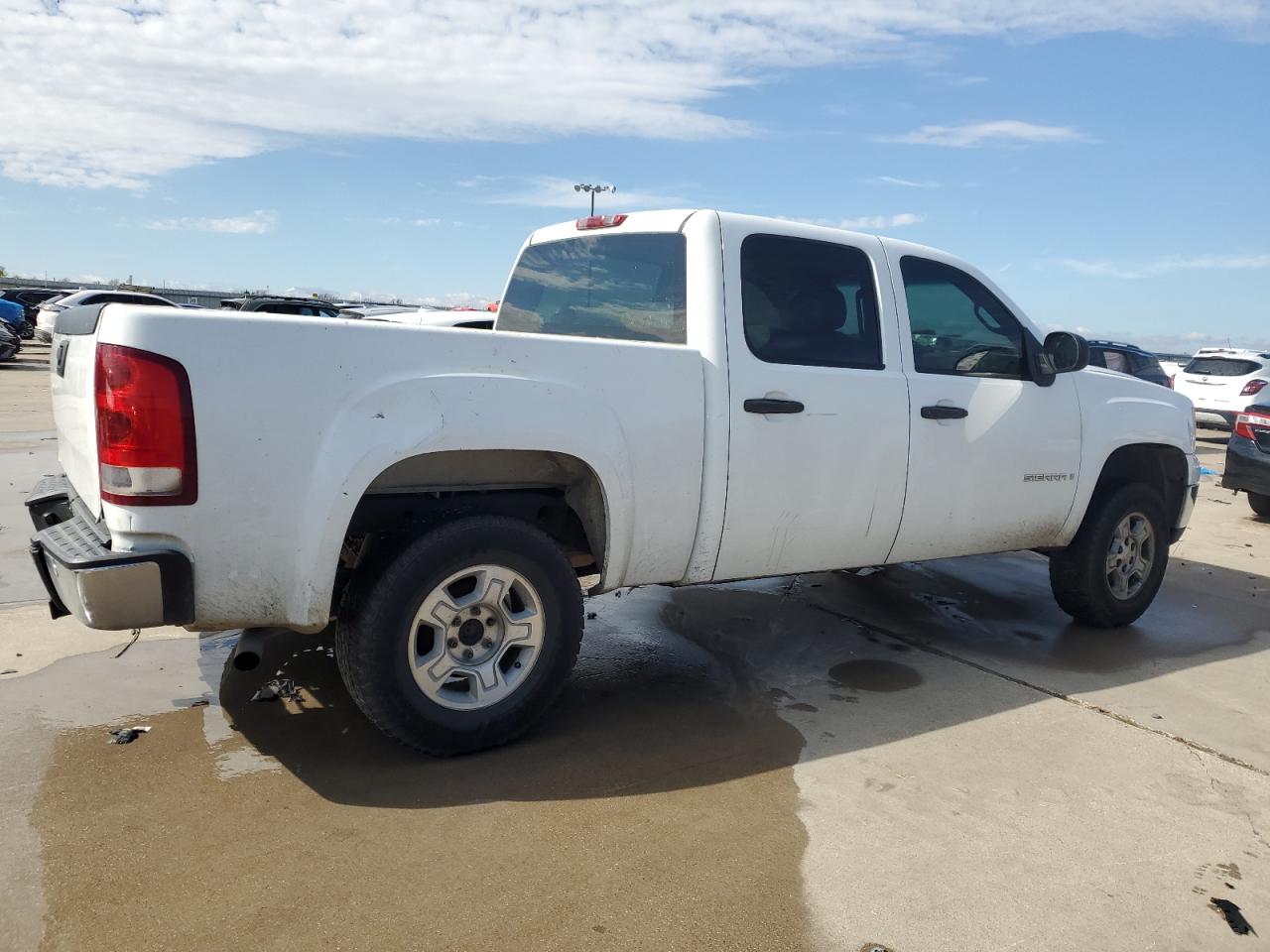 2007 GMC Sierra - Image 3