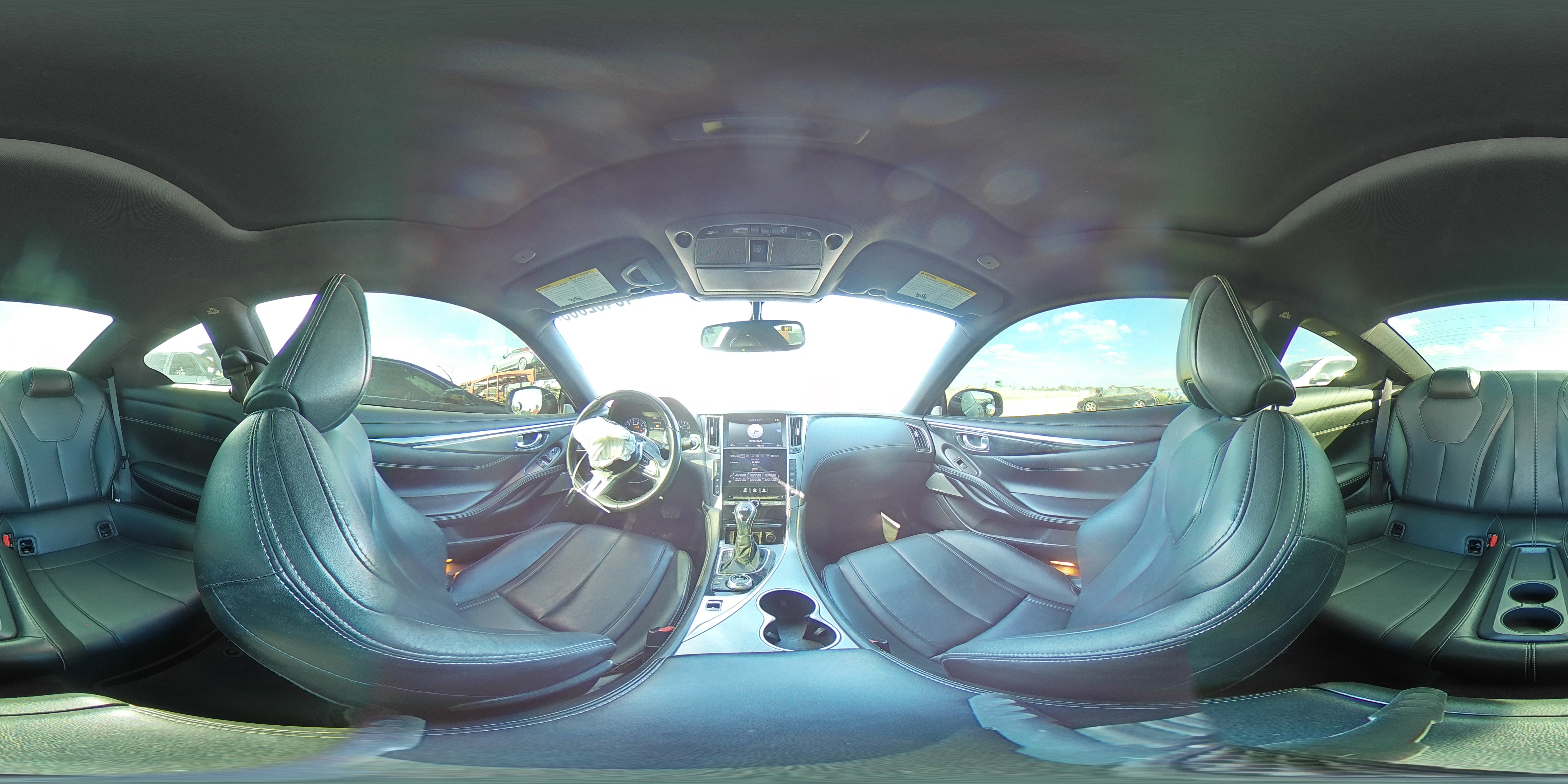 2018 Infiniti Q60 - Image 12