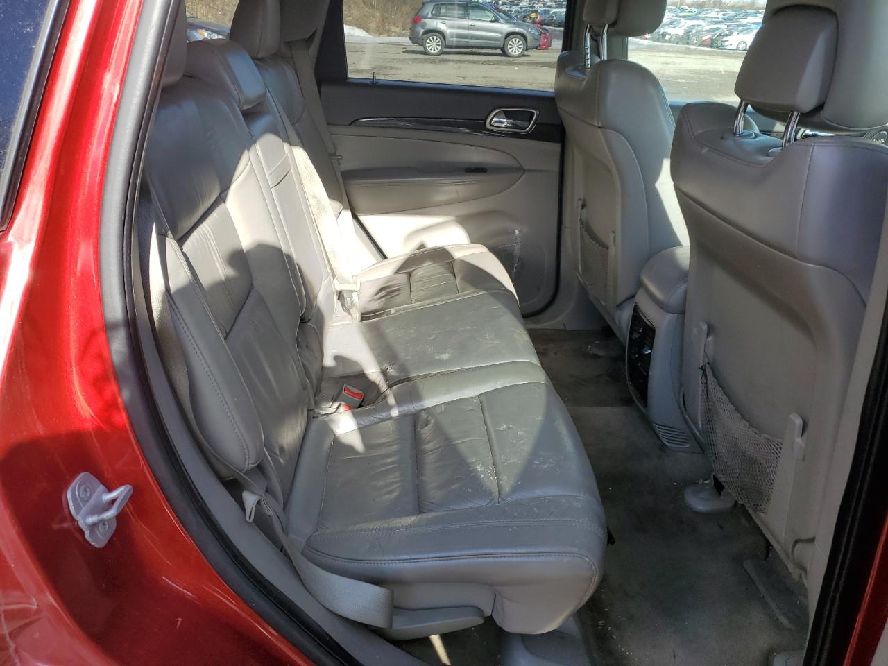 2011 Jeep Grand Cherokee - Image 12
