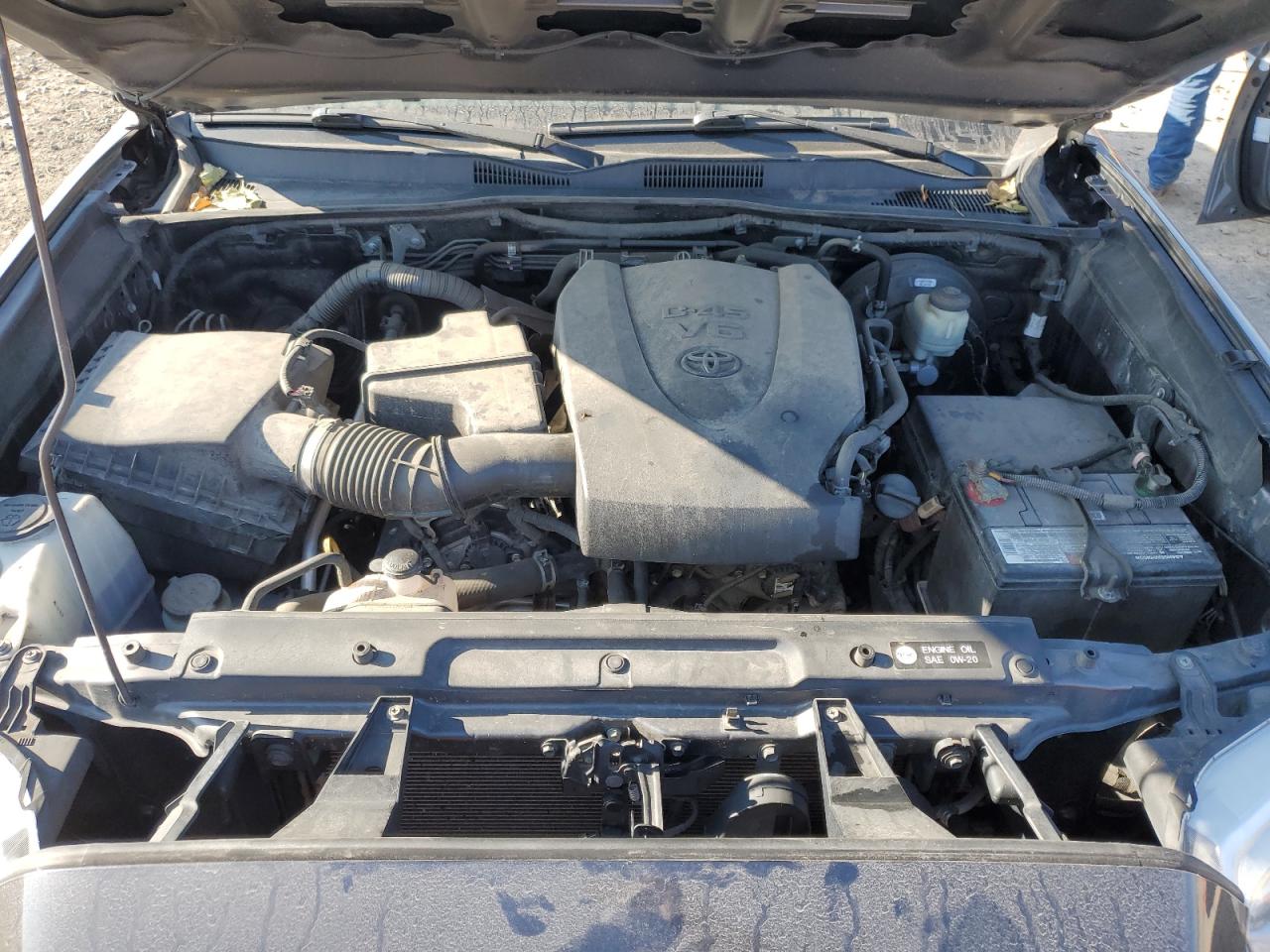 2016 Toyota Tacoma - Image 11