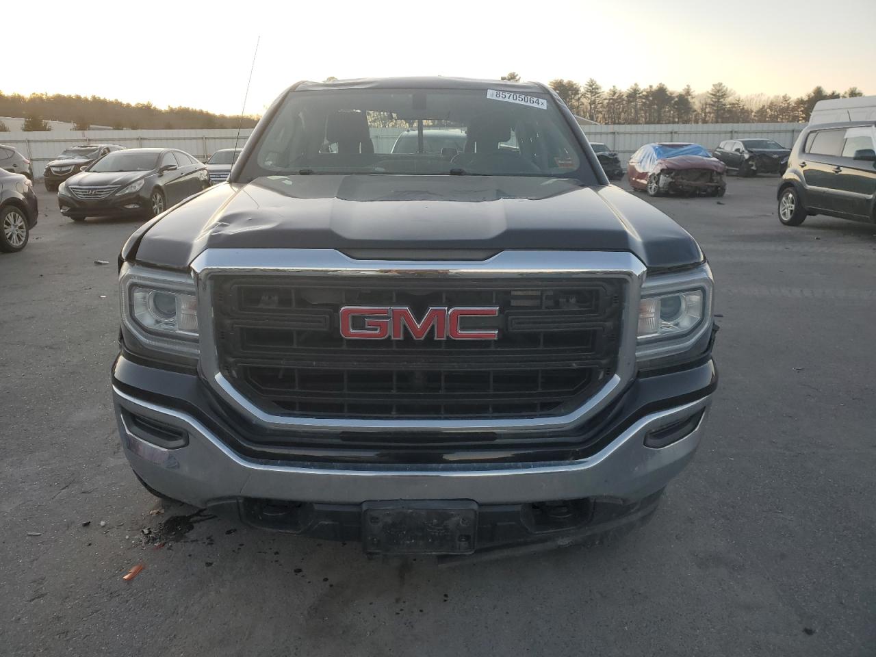 2018 GMC Sierra - Image 5
