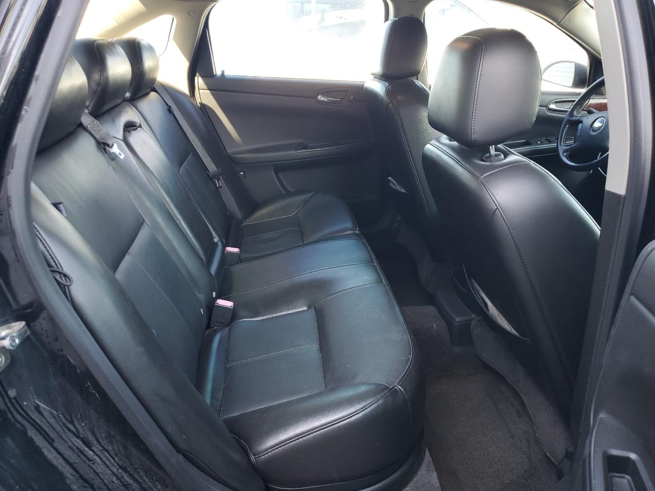 2008 Chevrolet Impala - Image 10