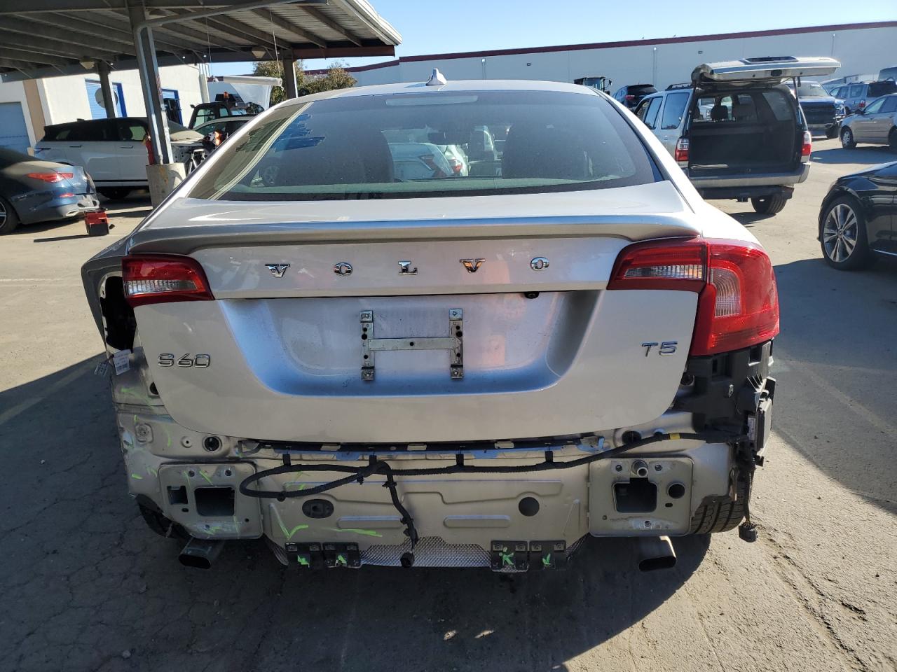 VIN YV126MFK4F1347934 2015 VOLVO S60 no.6