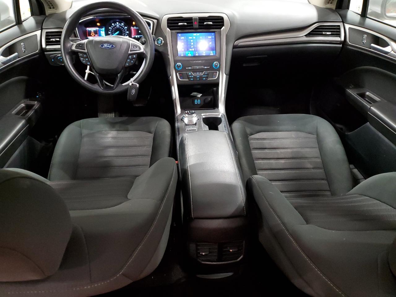 2020 Ford Fusion - Image 8