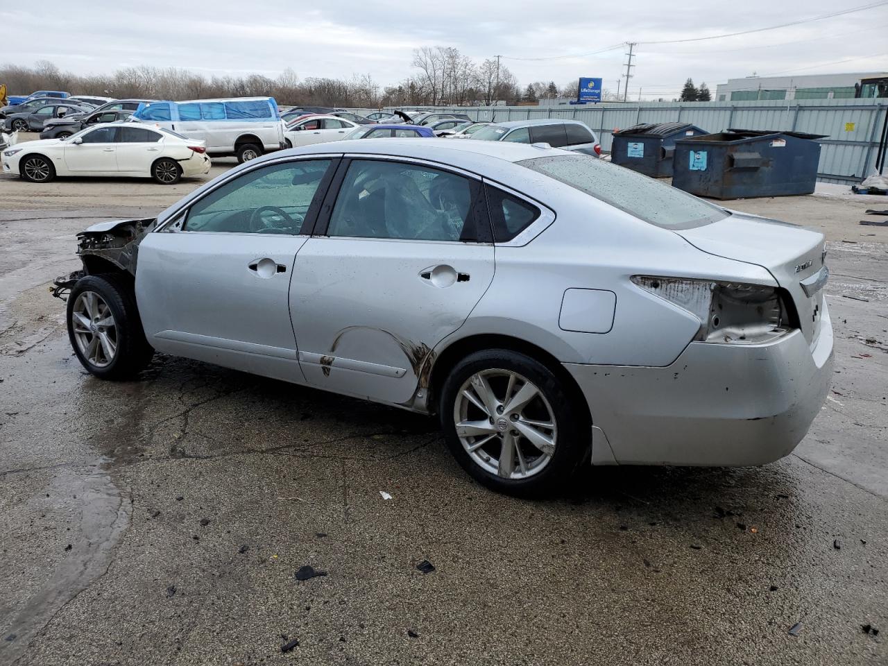 2015 Nissan Altima - Image 2