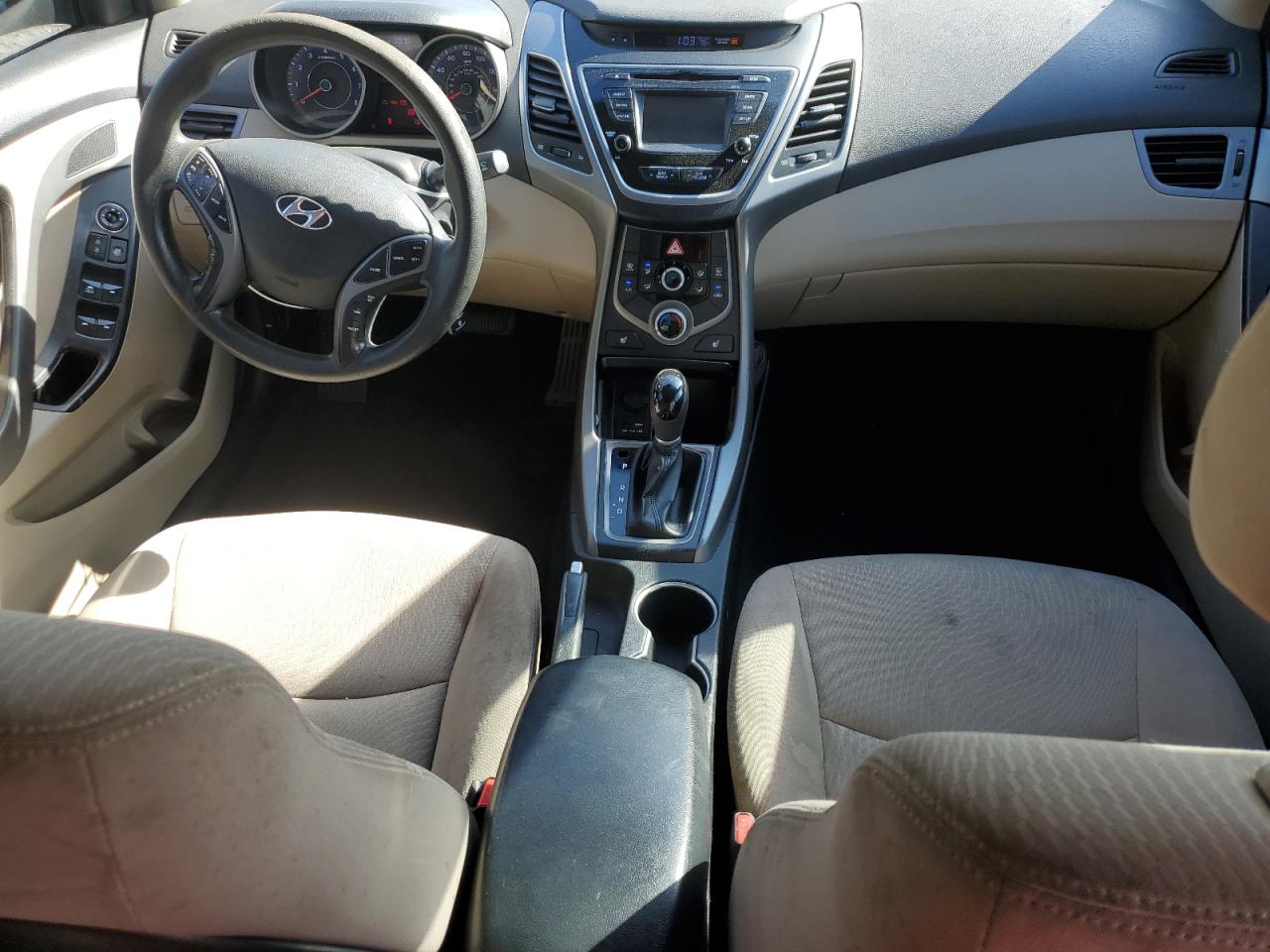 2014 Hyundai Elantra - Image 8